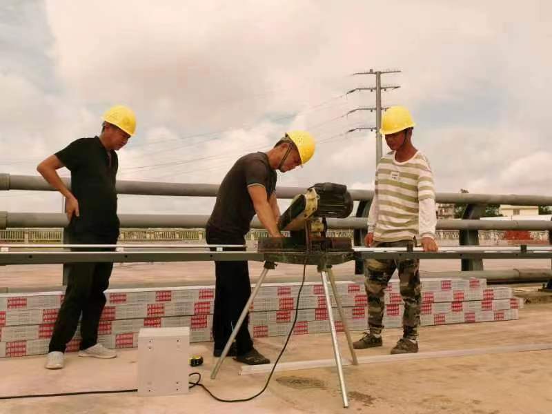 道路及护栏施工案例